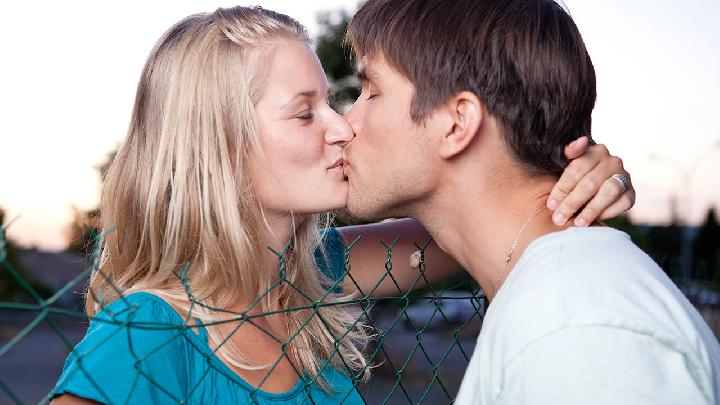 如何正确购买卫生巾？卫生经如何选择？